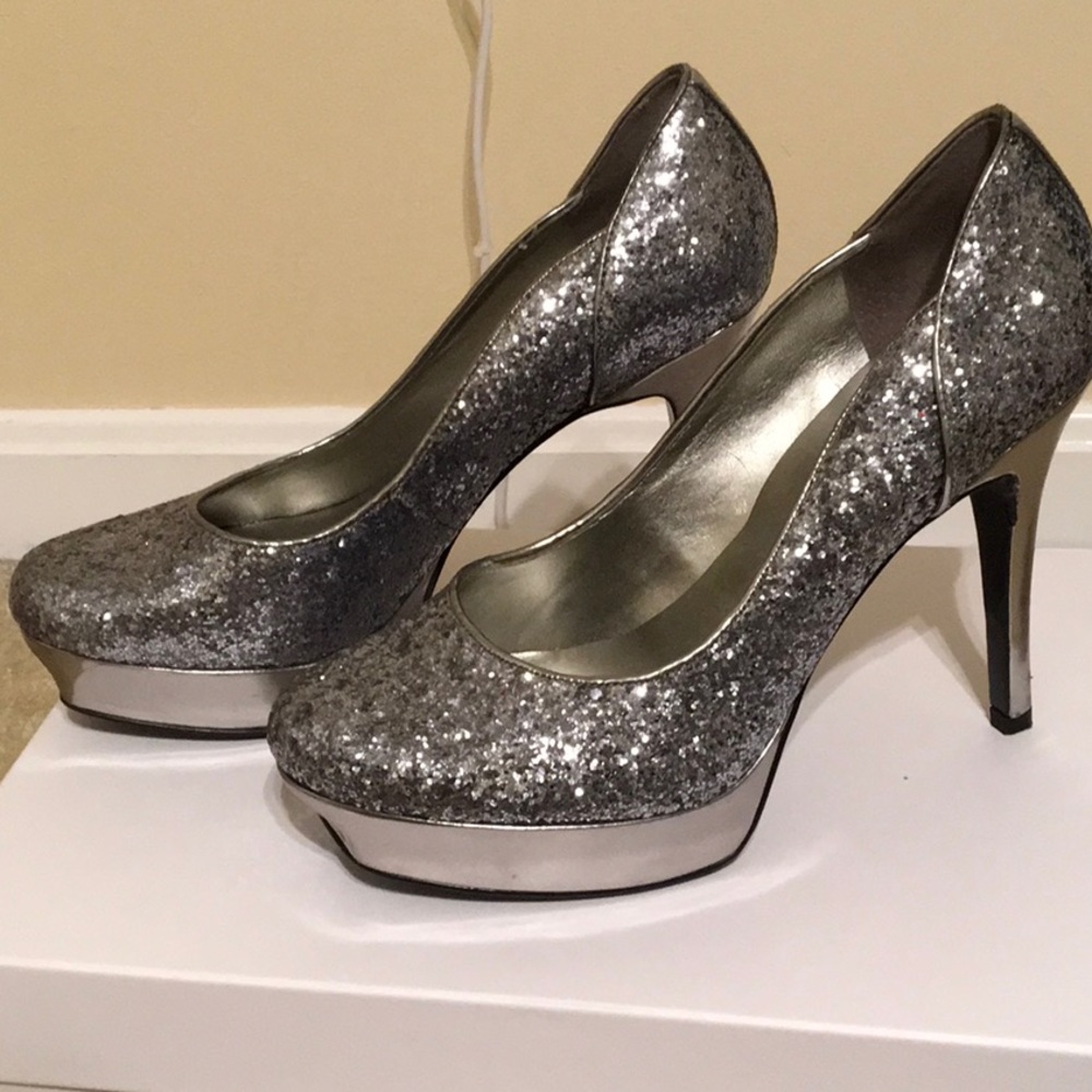 Guess sparkly heels - Picture 3 of 3
